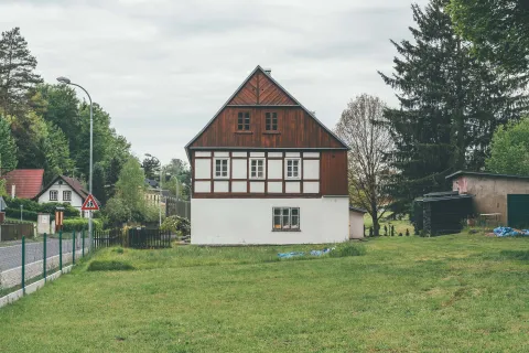 Dům s drážděním